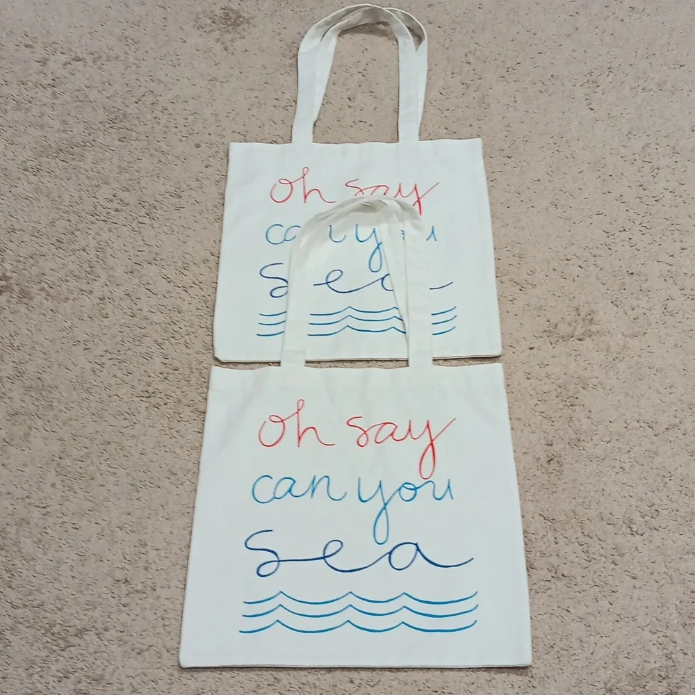 Tote - Picture 1 of 5